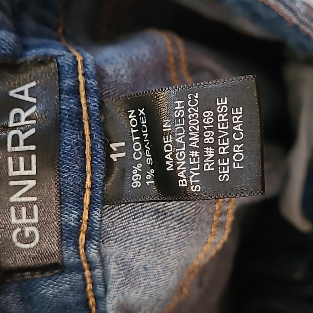 Generra Denim Ladies distressed jeans size 11 juniors - Picture 6 of 9